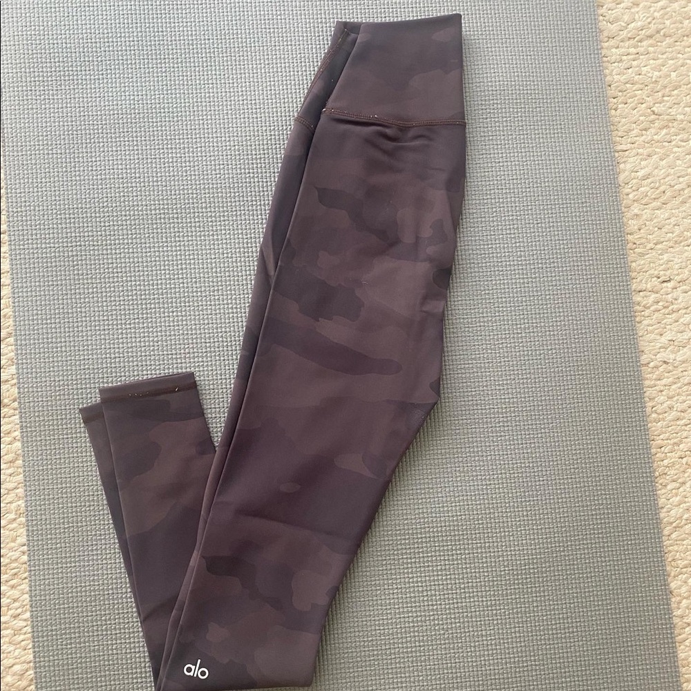 ALO leggings